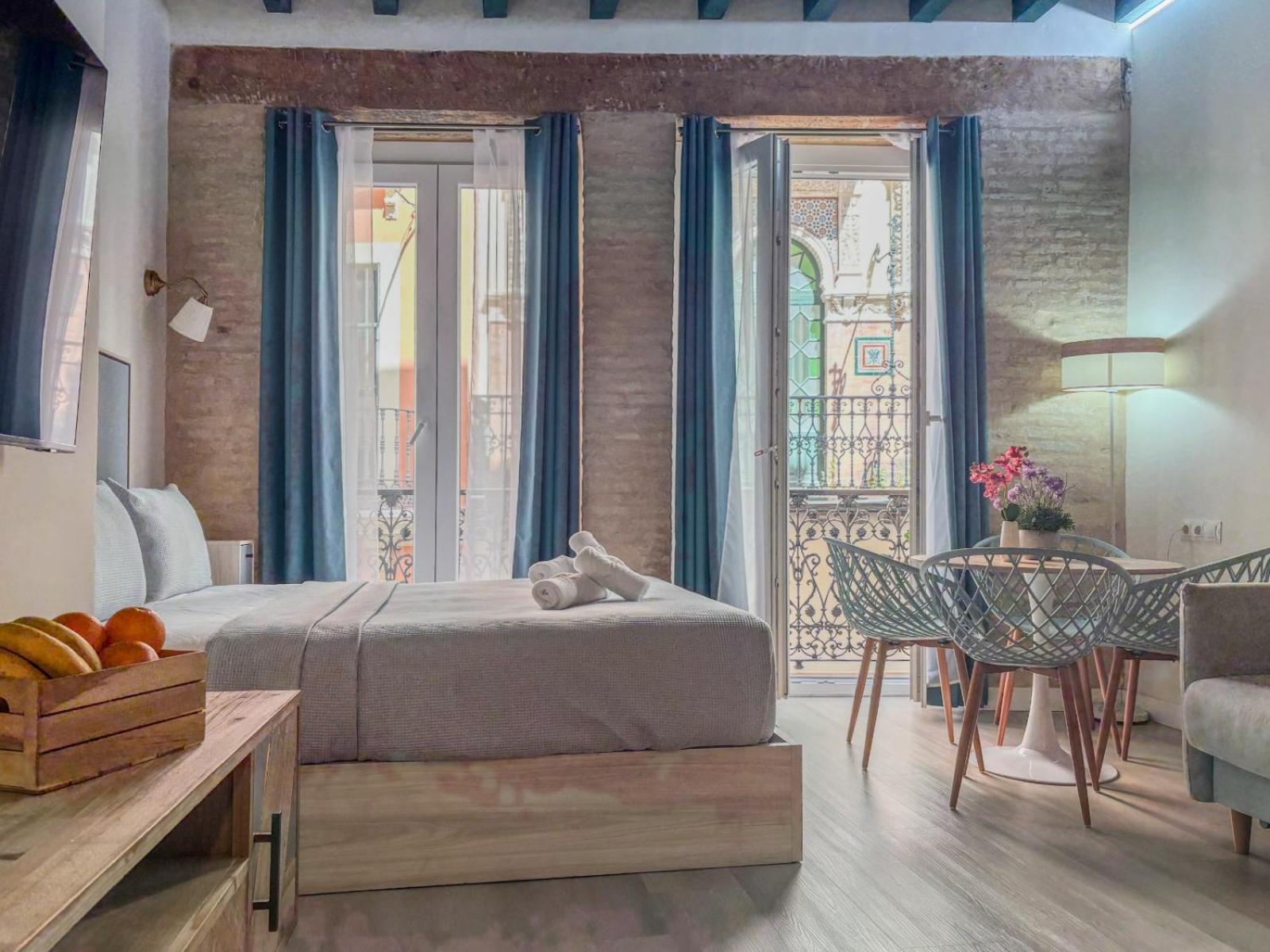 Old Town Home Collection, Seville
